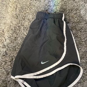 small nike gray shorts